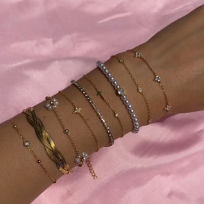 Gold Dainty Crystal Lottie Bracelet