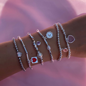 Bracciale in argento con cuore rosso